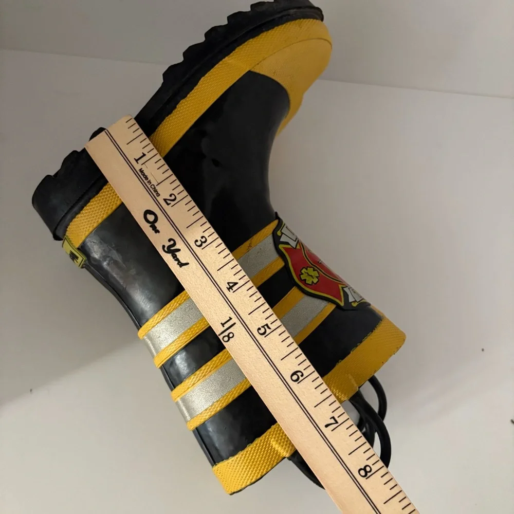 Western Chief Fireman Waterproof Rubber Rain Boots Boys Size 9/10